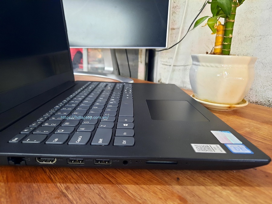 Laptop Lenovo Ideapad 130-15IKB 81H7 core i5